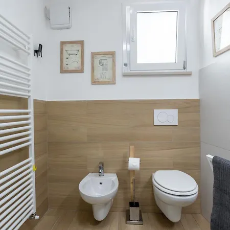 Mari Flat - Posto Auto E Metro - Italywego